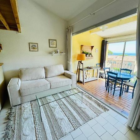 Bel Appartement Avec Mezzanine, Vue Mer Et Piscine Cogolin Exterior foto
